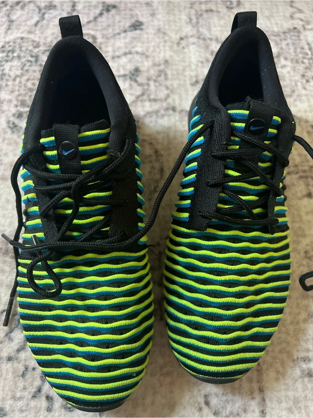 Nike Roshe Two Flyknit Black Volt Blue Running Shoes Women’s Size 7 EU 38 844929